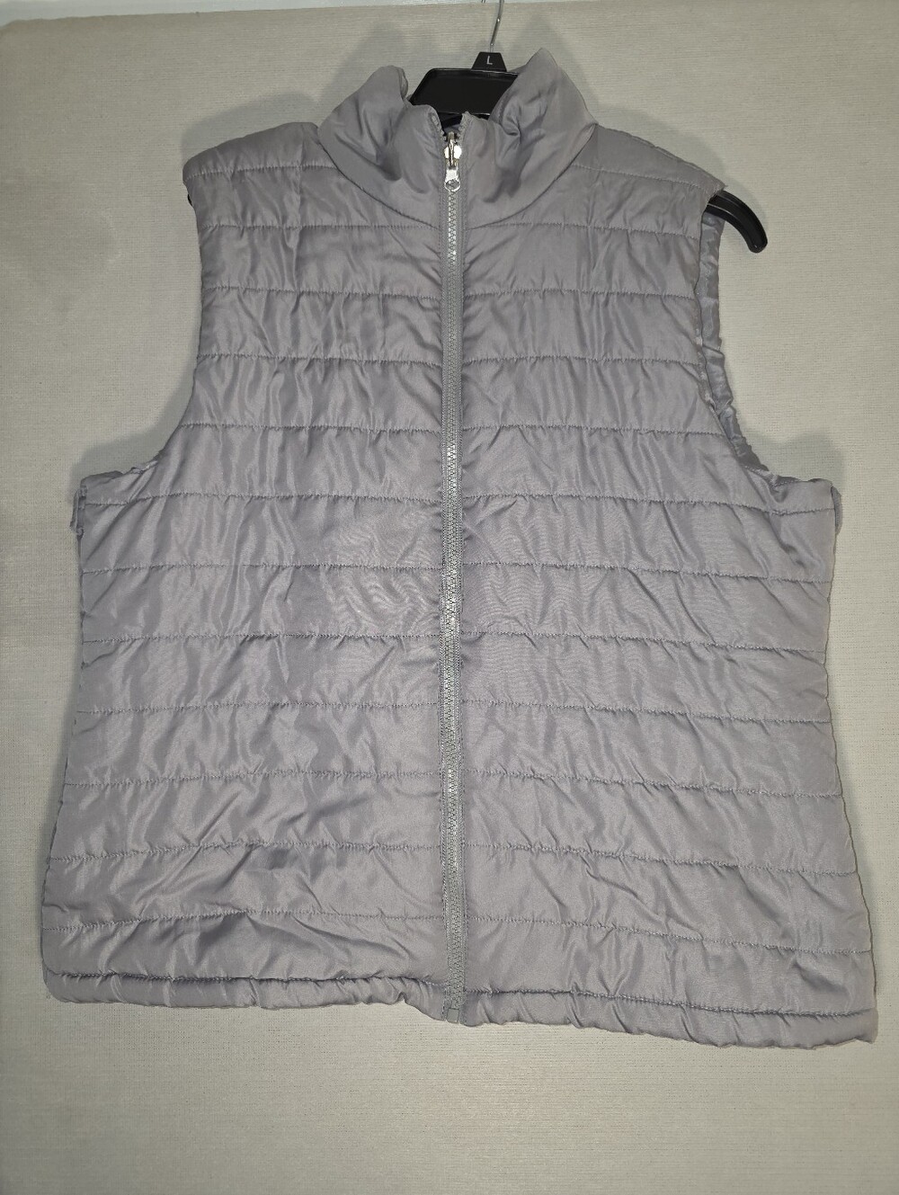 Quilted Light Gray Women's Vest with Front Zip